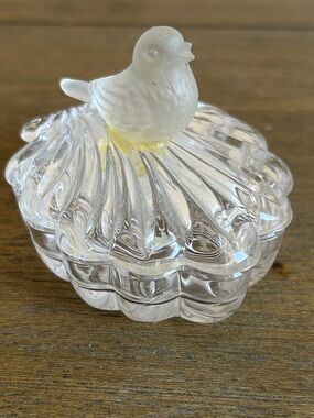 Vintage Hofbauer German Lead Crystal Trinket Box With A Frosted Bird Perched.